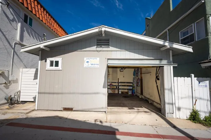 719 Zanzibar Ct, San Diego, California 92109