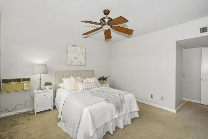 134 W Walnut Ave D, San Diego, California 92103