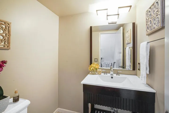 134 W Walnut Ave D, San Diego, California 92103