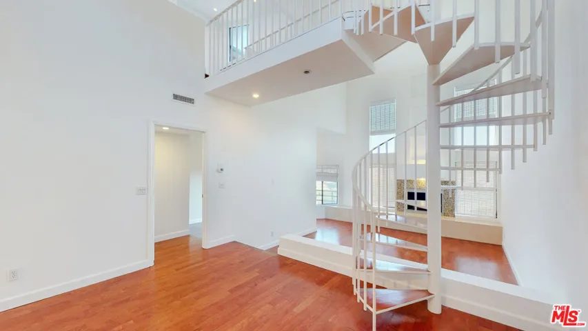 16137 W Sunset Boulevard 302, Pacific Palisades, California 90272