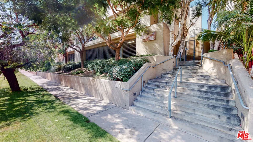 16137 W Sunset Boulevard 302, Pacific Palisades, California 90272