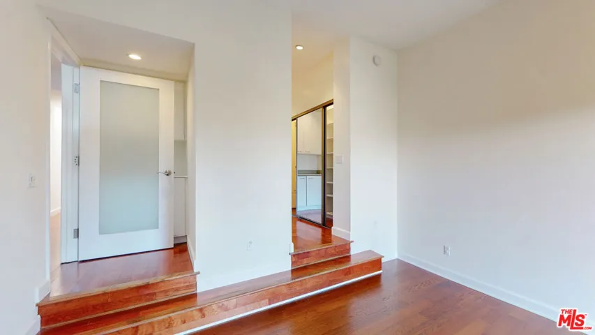 16137 W Sunset Boulevard 302, Pacific Palisades, California 90272