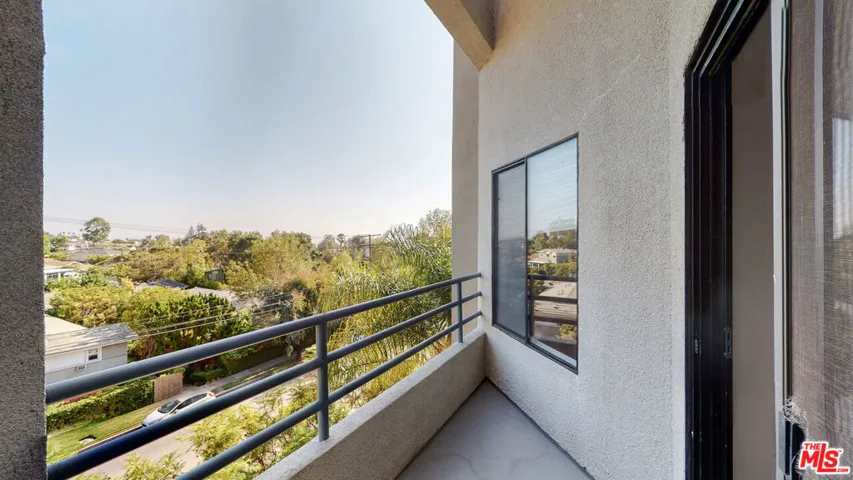 16137 W Sunset Boulevard 302, Pacific Palisades, California 90272