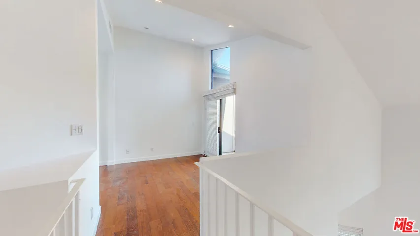 16137 W Sunset Boulevard 302, Pacific Palisades, California 90272