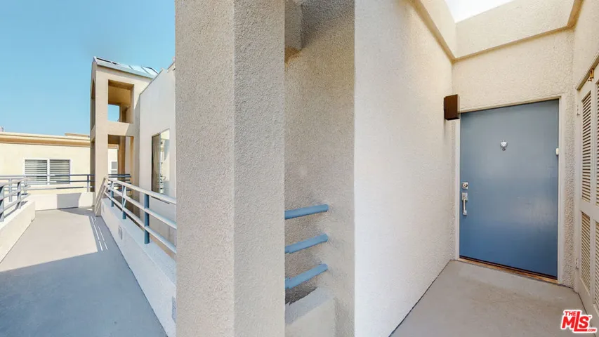 16137 W Sunset Boulevard 302, Pacific Palisades, California 90272