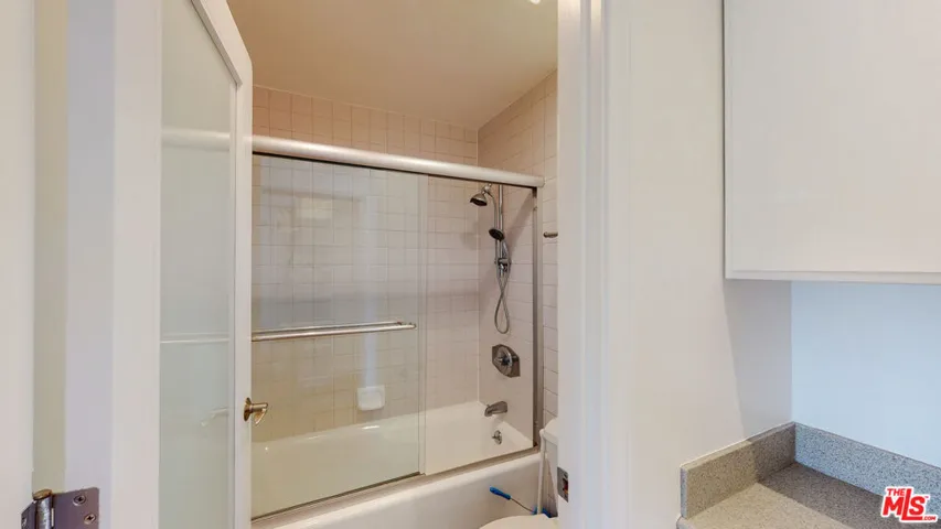 16137 W Sunset Boulevard 302, Pacific Palisades, California 90272