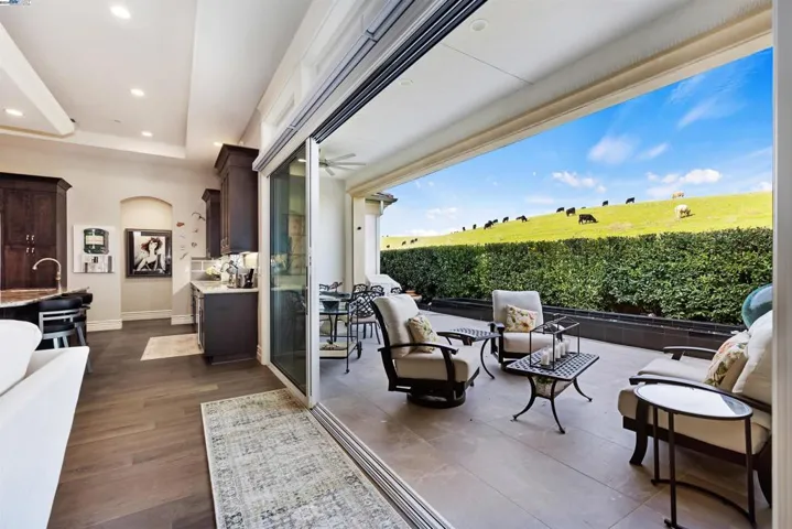 15' Sliding Doors
