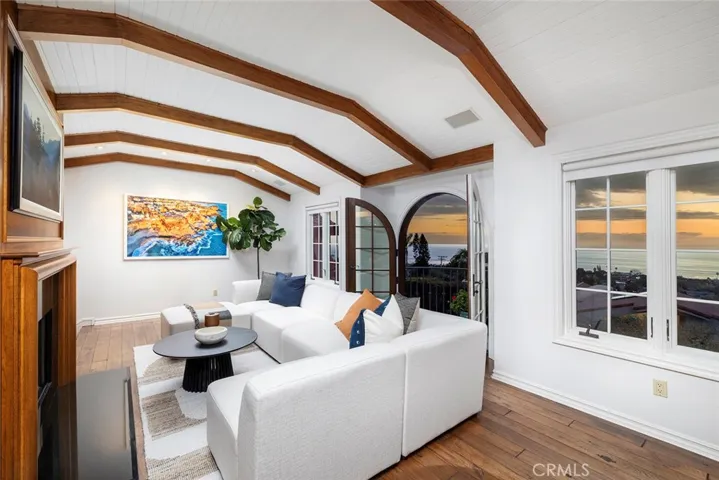 830 Temple Hills Drive, Laguna Beach, California 92651