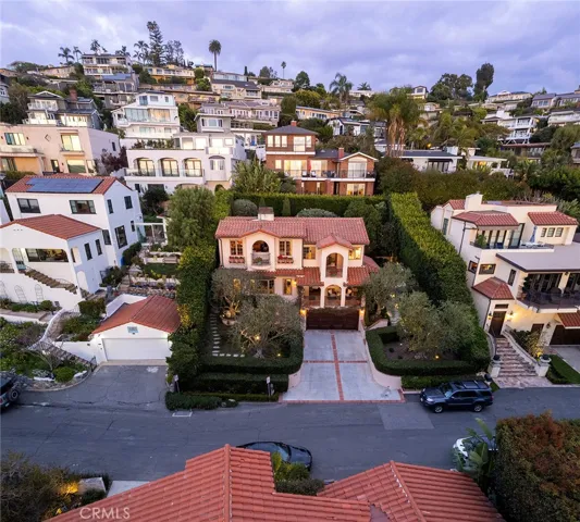 830 Temple Hills Drive, Laguna Beach, California 92651