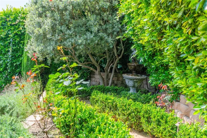 830 Temple Hills Drive, Laguna Beach, California 92651