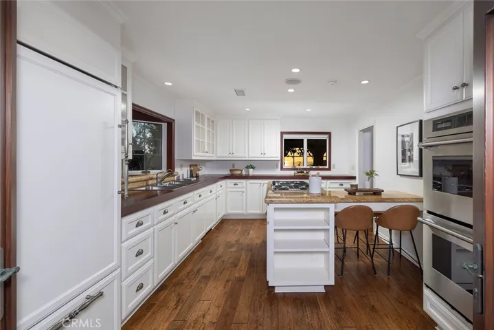 830 Temple Hills Drive, Laguna Beach, California 92651