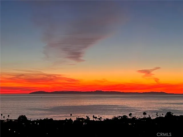 830 Temple Hills Drive, Laguna Beach, California 92651