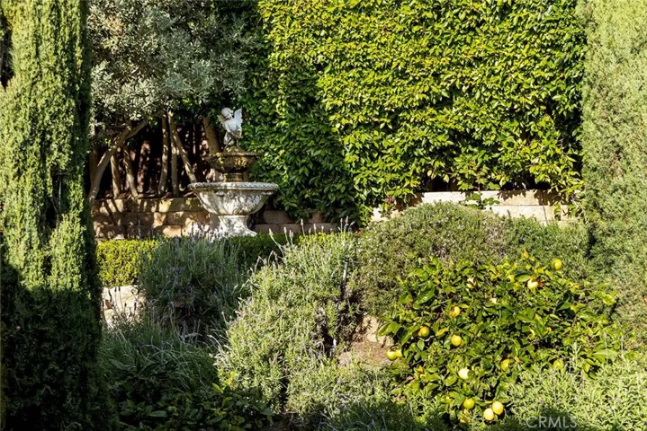 830 Temple Hills Drive, Laguna Beach, California 92651