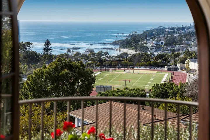 830 Temple Hills Drive, Laguna Beach, California 92651