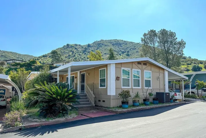 4650 Dulin 133, Fallbrook, California 92028