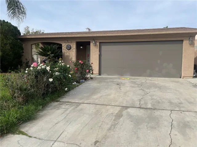 13845 Hidalgo Street, Desert Hot Springs, California 92240