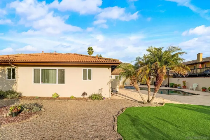14752 Kalapana Street, Poway, California 92064