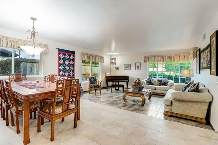 14752 Kalapana Street, Poway, California 92064