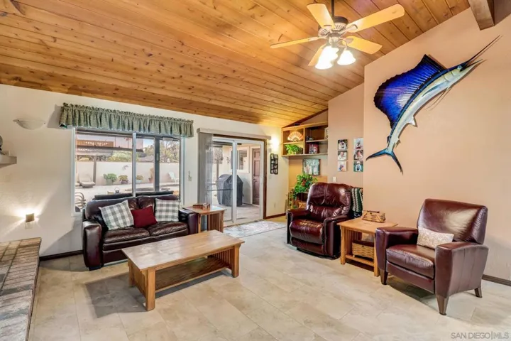 14752 Kalapana Street, Poway, California 92064