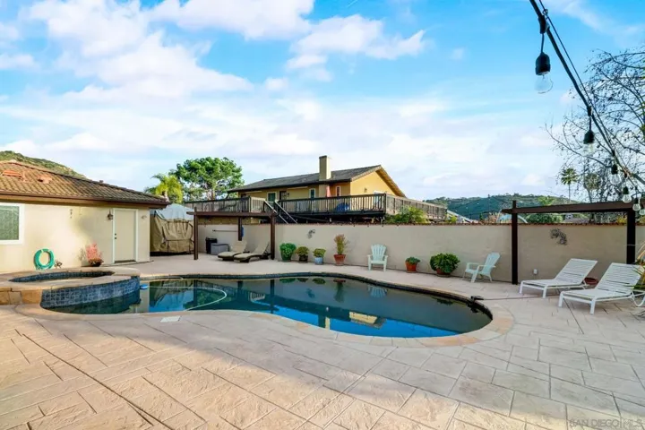 14752 Kalapana Street, Poway, California 92064