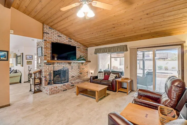 14752 Kalapana Street, Poway, California 92064