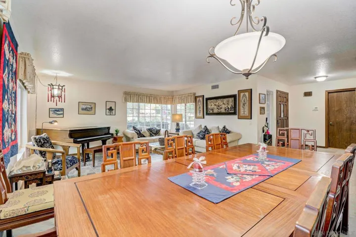 14752 Kalapana Street, Poway, California 92064