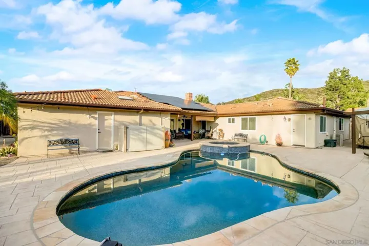 14752 Kalapana Street, Poway, California 92064