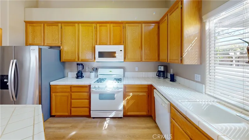 4606 Mesa Peak Way, Bakersfield, California 93311