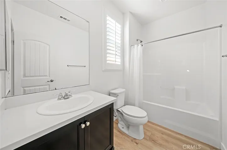 Bathroom downstairs