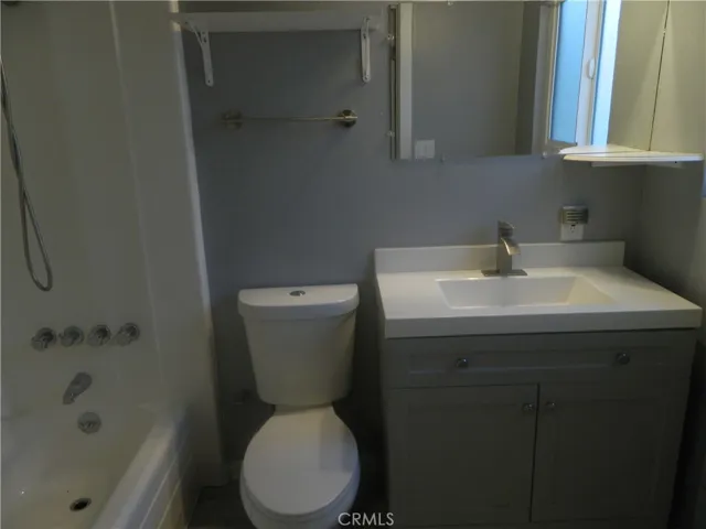150 E Lakeshore Drive Unit 79, Lake Elsinore, California 92530