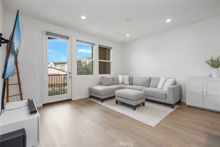 947 E Drapery Lane, Anaheim, California 92802