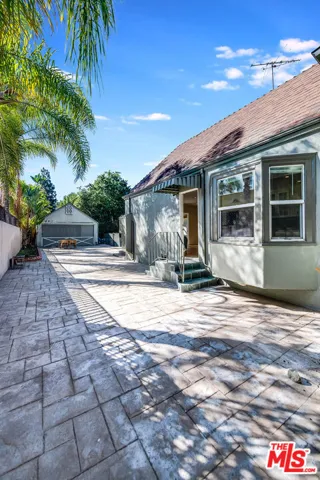 6630 W Moore Drive, Los Angeles, California 90048