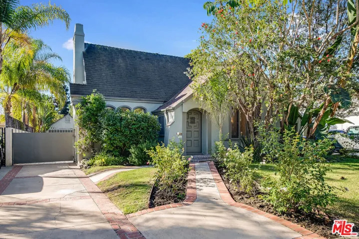 6630 W Moore Drive, Los Angeles, California 90048