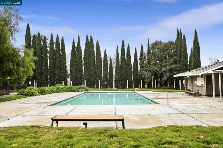 2065 Olivera Rd Unit B, Concord, California 94520
