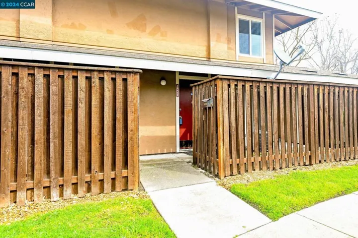 2065 Olivera Rd Unit B, Concord, California 94520