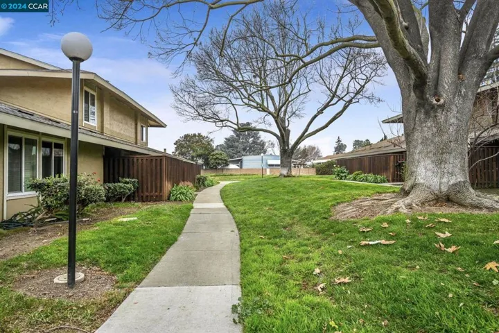 2065 Olivera Rd Unit B, Concord, California 94520