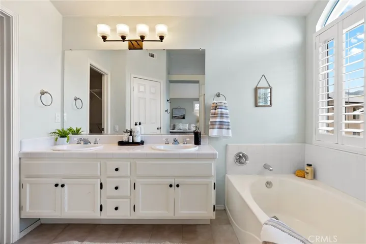 1368 Purple Sage Lane, San Luis Obispo, California 93401