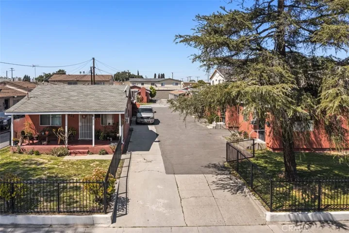6923 Sherman Way, Bell, California 90201