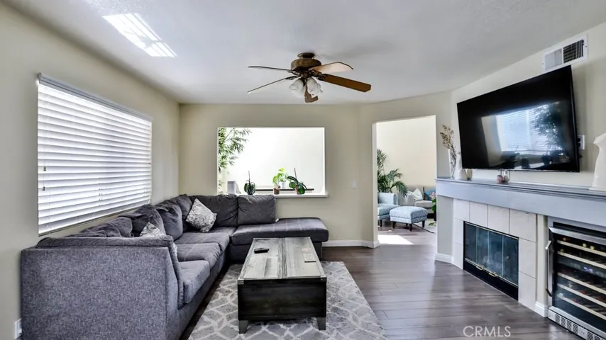 1212 Lakeport Lane, Corona, California 92881