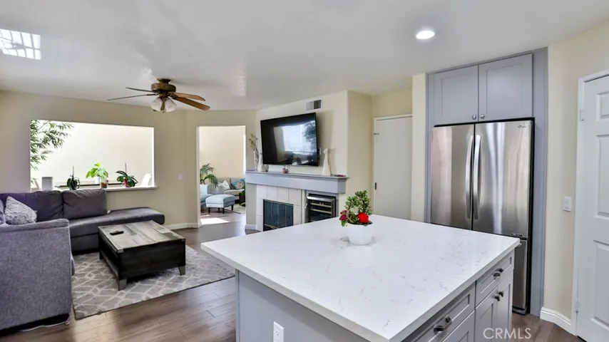 1212 Lakeport Lane, Corona, California 92881