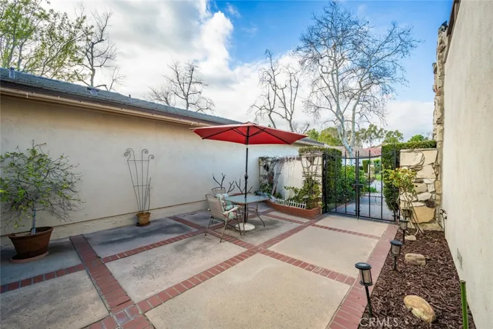 6648 Brewster Court, Cypress, California 90630
