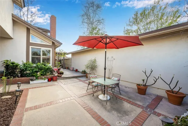 6648 Brewster Court, Cypress, California 90630