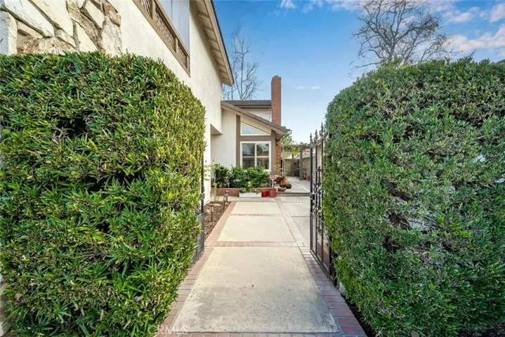 6648 Brewster Court, Cypress, California 90630