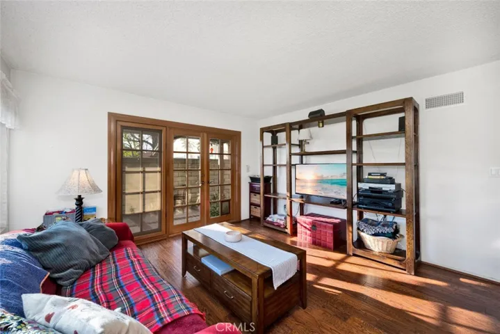 6648 Brewster Court, Cypress, California 90630