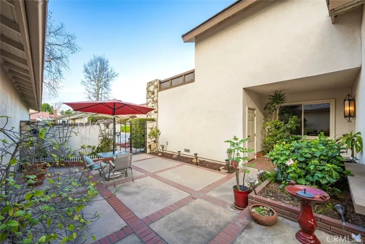 6648 Brewster Court, Cypress, California 90630
