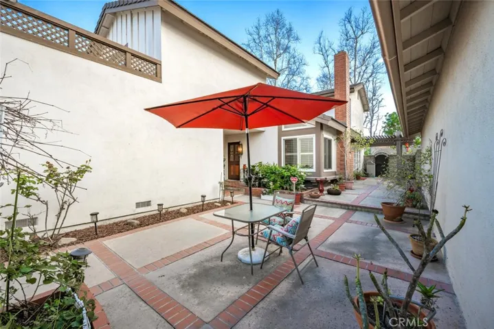 6648 Brewster Court, Cypress, California 90630