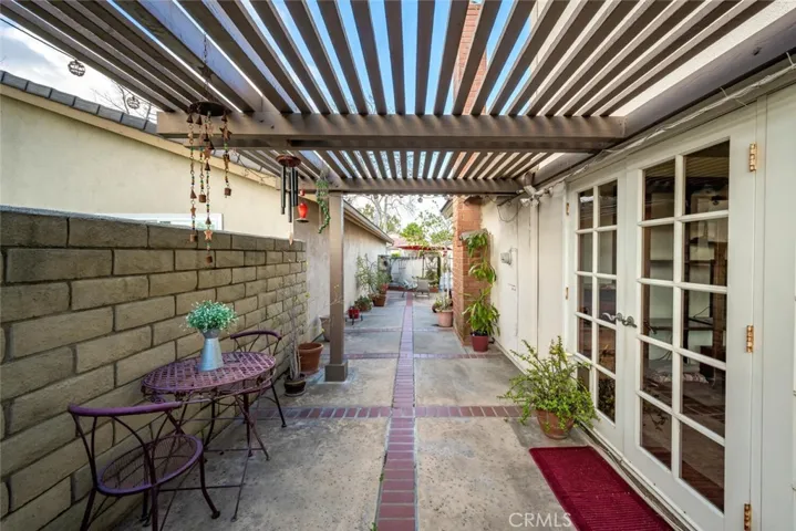 6648 Brewster Court, Cypress, California 90630