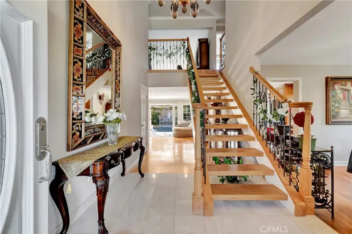 1061 S Pine Canyon Circle, Anaheim Hills, California 92807
