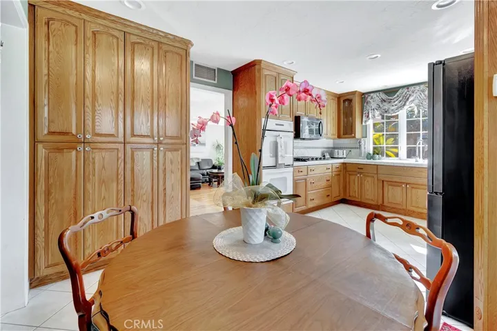 1061 S Pine Canyon Circle, Anaheim Hills, California 92807