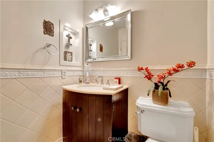 1061 S Pine Canyon Circle, Anaheim Hills, California 92807
